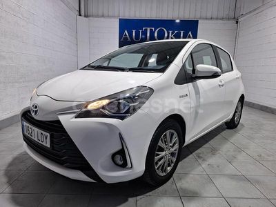 Blanco Usado 2020 Toyota Yaris Hybrid Active Utilitario | 16.300 € (Precio justo)