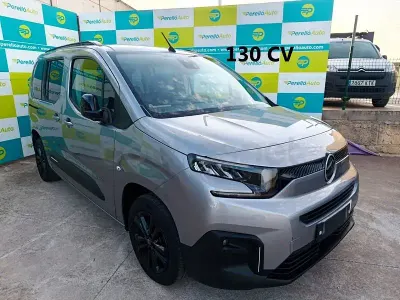 Usado Citroën Berlingo 130 CV (95 kW) 2024 Gris / plata Monovolumen