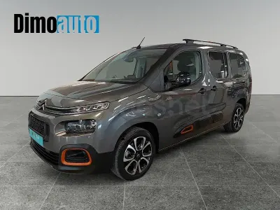 Usado Citroën Berlingo Shine 102 CV (75 kW) 2020 Gris / plata Monovolumen