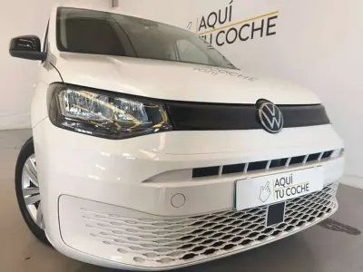 Usado VW Caddy Maxi 122 CV (89 kW) 2023 Blanco Monovolumen