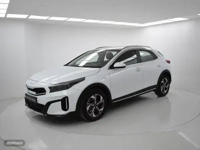 Usado Kia XCeed 140 CV (102 kW) 2025 Blanco SUV