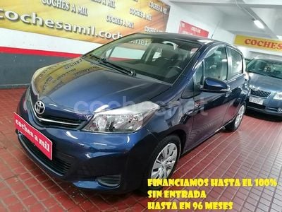 Usado Toyota Yaris Active 99 CV (72 kW) 2012 Azul Berlina