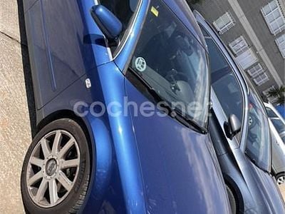 Usado Audi A4 Sport 150 CV (110 kW) 2003 Azul Berlina