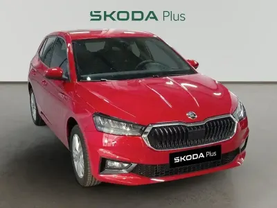 Usado Skoda Fabia 115 HP (84 kW) 2025 Vermelho Citadino