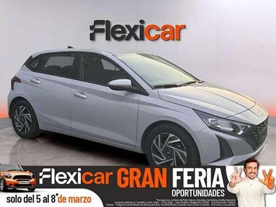 Usado Hyundai i20 84 CV (61 kW) 2024 Gris Utilitario