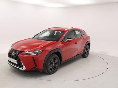 Rojo Usado 2019 Lexus UX 250h Business Edition SUV | 22.900 € (Precio justo)