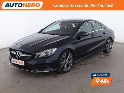 Azul Usado 2017 Mercedes CLA200 Urban Berlina | 20.099 € (Super precio)