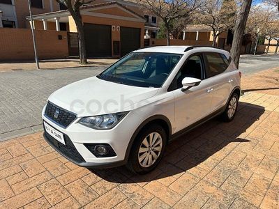 Usado Seat Arona Style 95 CV (69 kW) 2019 Blanco SUV