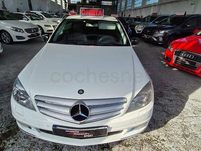Usado Mercedes C220 Avantgarde 170 CV (125 kW) 2011 Blanco Berlina