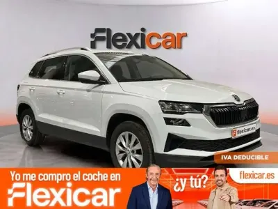 Usado Skoda Karoq Ambition 150 CV (110 kW) 2022 Blanco SUV