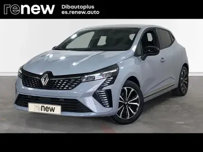 Usado Renault Clio V Techno 145 CV (106 kW) 2025 Gris Berlina
