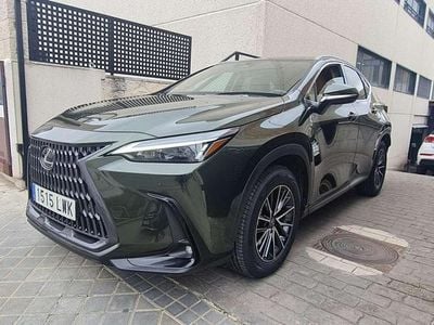 Usado Lexus NX450h+ Executive Line 306 CV (225 kW) 2022 Verde SUV