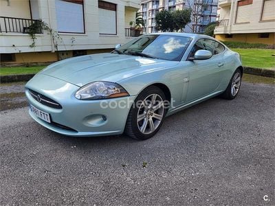 Usado Jaguar XK8 298 CV (219 kW) 2007 Gris / plata Coupe
