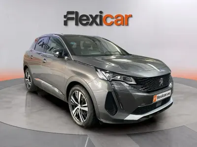Usado Peugeot 3008 GT 131 CV (96 kW) 2023 Gris SUV