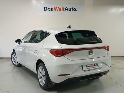 Usado Seat Leon Style 116 CV (85 kW) 2025 Blanco Berlina
