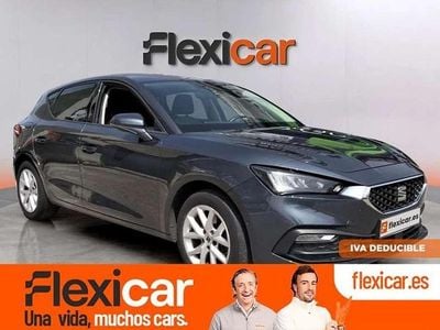Usado Seat Leon Style 131 CV (96 kW) 2023 Gris Utilitario