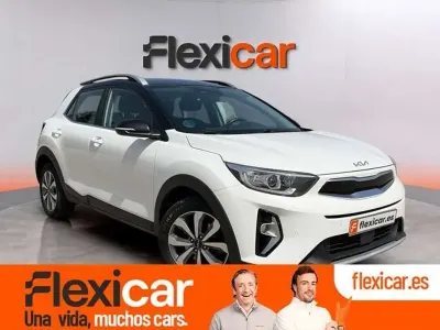 Usado Kia Stonic 120 CV (88 kW) 2021 Blanco SUV
