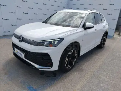 Usado VW Tiguan R-line 150 CV (110 kW) 2024 Blanco SUV