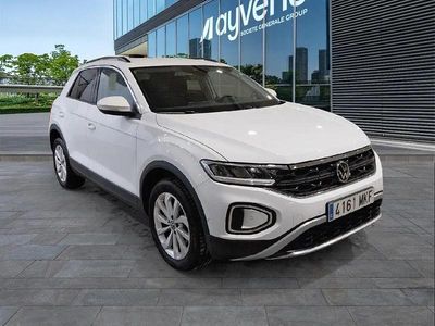 Begagnad VW T-Roc Life 150 HK (110 kW) 2023 Vit SUV