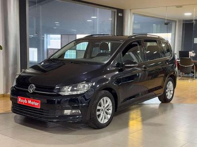 Usado VW Touran Edition 116 CV (85 kW) 2017 Negro Monovolumen
