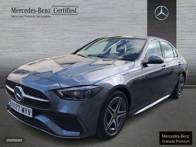 Gris Usado 2024 Mercedes C300e AMG line Berlina | 52.900 € (Precio justo)