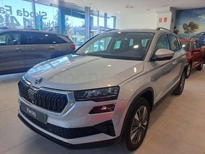 Usado Skoda Karoq Selection 115 CV (84 kW) 2024 Gris / plata SUV