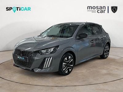 Usado Peugeot 208 Allure 100 CV (73 kW) 2024 Gris Utilitario