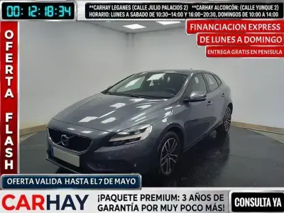 Begagnad Volvo V40 Momentum 121 HK (88 kW) 2018 Grå Sedan