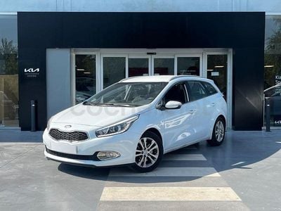 Usado Kia Ceed Sportswagon 128 CV (94 kW) 2015 Blanco Familiar