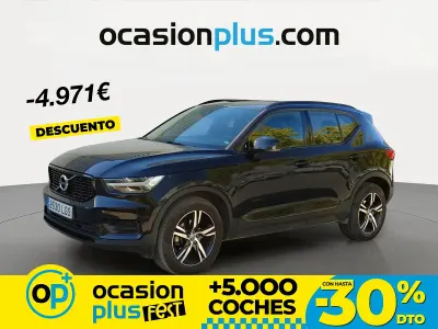 Käytetty Volvo XC40 R-Design 150 HP (110 kW) 2020 Musta Katumaasturi