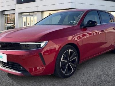 Usado Opel Astra Elegance 131 CV (96 kW) 2022 Rojo