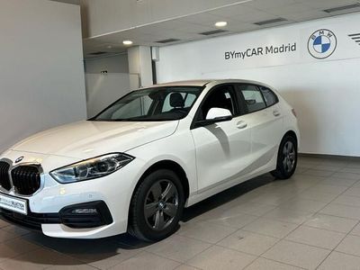 Usado BMW 118 Comfort Edition 140 CV (102 kW) 2021 Blanco Utilitario
