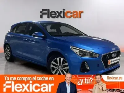 Usado Hyundai i30 GO! 120 CV (88 kW) 2017 Azul Berlina
