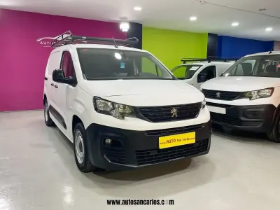 Usado Peugeot Partner 100 CV (73 kW) 2020 Blanco Monovolumen