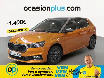 Usado Skoda Fabia Style 95 CV (69 kW) 2022 Naranja Utilitario