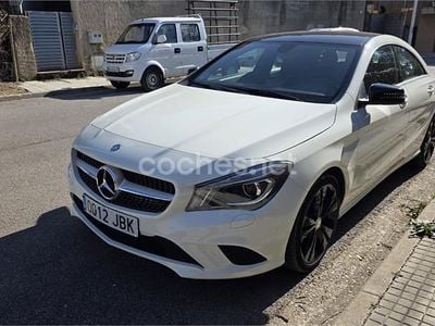 Usado Mercedes CLA220 170 CV (125 kW) 2014 Blanco Berlina