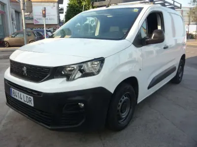 Usado Peugeot Partner Premium 76 CV (55 kW) 2020 Blanco Monovolumen