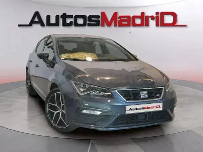 Usado Seat Leon FR 130 CV (95 kW) 2019 Gris / plata Berlina