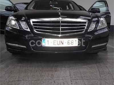 Negro Usado 2010 Mercedes E200 Avantgarde Familiar | 12.300 € (Un poco caro)