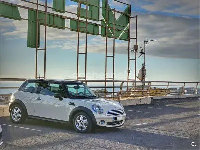 Usado Mini ONE 90 CV (66 kW) 2008 Beige Utilitario