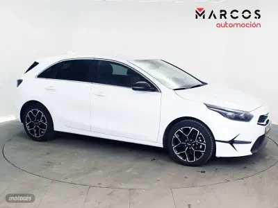 Usado Kia Ceed Style 100 CV (73 kW) 2025 Blanco Utilitario