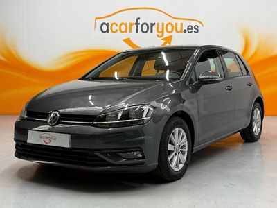 Usado VW Golf VII Advance 116 CV (85 kW) 2019 Gris / plata Berlina