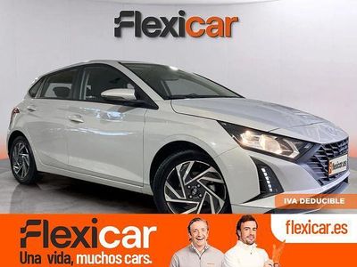 Usado Hyundai i20 84 CV (61 kW) 2024 Gris Utilitario
