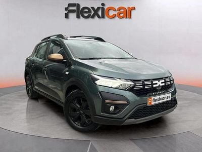 Usado Dacia Sandero Expression 101 CV (74 kW) 2025 Verde Berlina