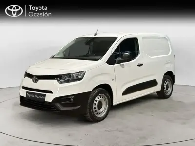 Käytetty Toyota Proace City City 100 HP (73 kW) 2020 Valkoinen Tila-auto