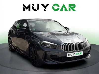 Usado BMW 116 Shadowline 116 CV (85 kW) 2021 Gris / plata Utilitario