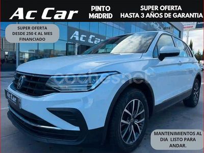 Gris / plata Usado 2023 VW Tiguan SUV | 25.800 € (Buen precio)