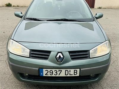 Usado Renault Mégane II Expression 100 CV (73 kW) 2005 Verde Berlina