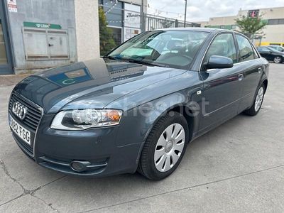 Gris / plata Usado 2006 Audi A4 Berlina | 5480 € (Precio justo)