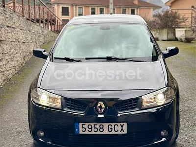 Negro Usado 2008 Renault Mégane II Berlina | 8400 €